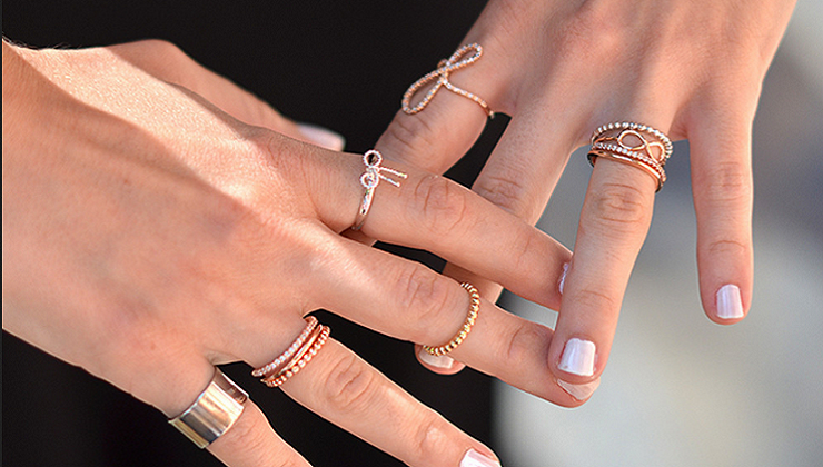 How to wear Stacking Rings