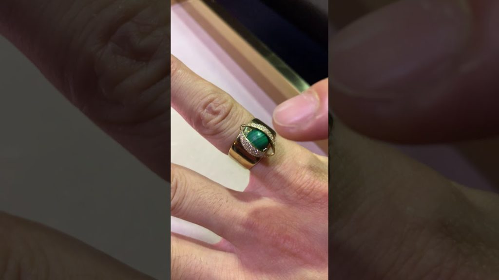 The Eye Ring from Zeemou Zeng Ring
